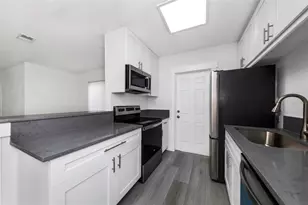 360 57th St N, Saint Petersburg, FL 33710 - Photo 19