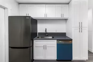 360 57th St N, Saint Petersburg, FL 33710 - Photo 15