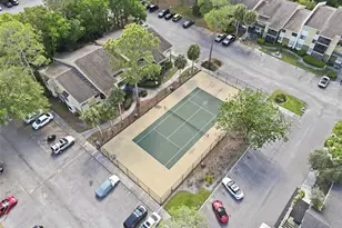 13285 Arbor Pointe Cir, Tampa, FL 33617 - Photo 7