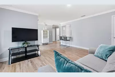 13285 Arbor Pointe Circle #202, Tampa, FL 33617 - Photo 23