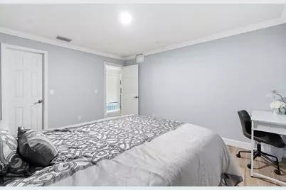 13285 Arbor Pointe Circle #202, Tampa, FL 33617 - Photo 15