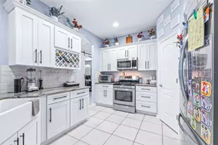 16320 Bridgewalk Dr, Lithia, FL 33547 - Photo 17