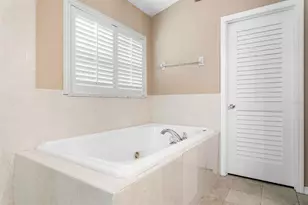 8263 Swann Hollow Dr, Tampa, FL 33647 - Photo 27