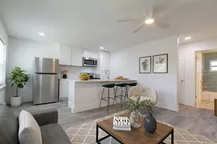 3017 49th St S, Gulfport, FL 33707 - Photo 7