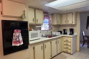 7441 Fairlane Ave, Brooksville, FL 34613 - Photo 35