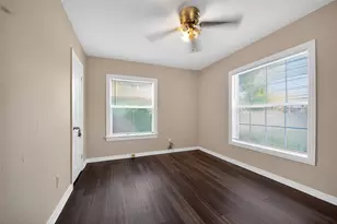 2285 Lake Dr, Jacksonville, FL 32246 - Photo 15