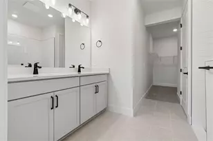 2856 Marrakesh Ln, Sarasota, FL 34234 - Photo 23