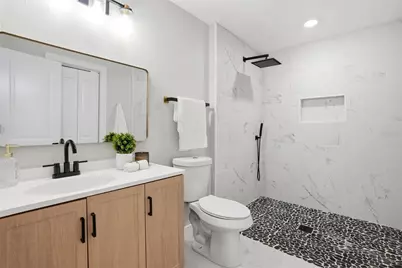 4234 Harrisburg Street NE, Saint Petersburg, FL 33703 - Photo 13