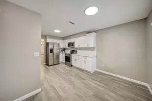 5140 Nashville Dr, Tampa, FL 33624 - Photo 7