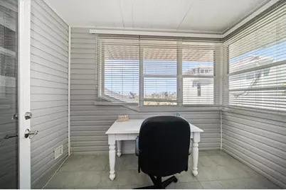 8685 E Bay Drive, Treasure Island, FL 33706 - Photo 39