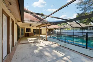 17922 Clear Lake Dr, Lutz, FL 33548 - Photo 69