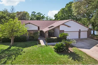 17922 Clear Lake Drive, Lutz, FL 33548 - Photo 3