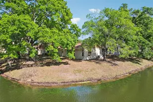 17922 Clear Lake Dr, Lutz, FL 33548 - Photo 81