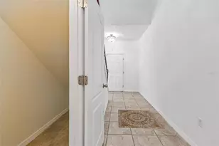 6105 Merrifield Dr, Zephyrhills, FL 33541 - Photo 33
