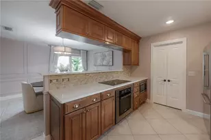 14204 Ashburn Pl, Tampa, FL 33624 - Photo 11