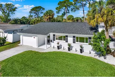 4510 NE Helena Street NE, Saint Petersburg, FL 33703 - Photo 1