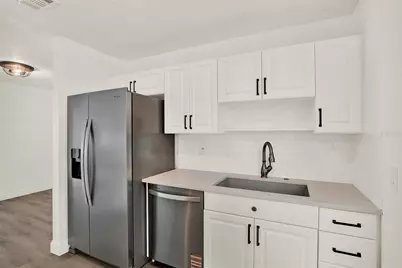 4510 NE Helena Street NE, Saint Petersburg, FL 33703 - Photo 13