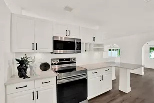 4510 NE Helena Street NE, Saint Petersburg, FL 33703 - Photo 15