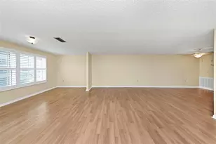2850 59th Street S, Gulfport, FL 33707 - Photo 13