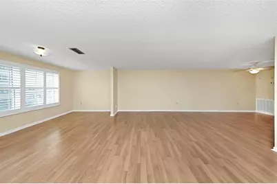 2850 59th Street S #204, Gulfport, FL 33707 - Photo 7