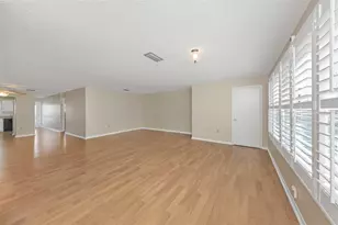 2850 59th Street S, Gulfport, FL 33707 - Photo 9