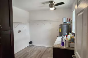 1926 Meadowridge Dr, Valrico, FL 33596 - Photo 27