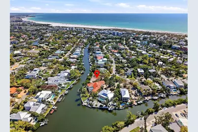 114 Island Circle, Sarasota, FL 34242 - Photo 5