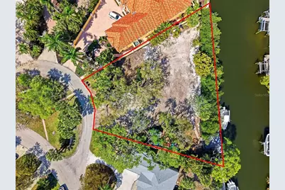 114 Island Circle, Sarasota, FL 34242 - Photo 5
