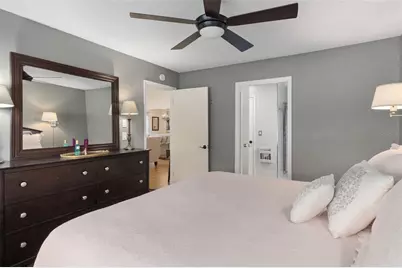 35120 Whispering Oaks Boulevard, Dade City, FL 33523 - Photo 17