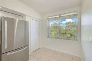 960 Starkey Rd, Largo, FL 33771 - Photo 9