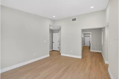 3512 W McElroy Avenue, Tampa, FL 33611 - Photo 7