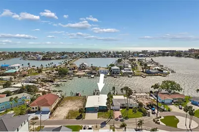 16108 5th Street E, Redington Beach, FL 33708 - Photo 1
