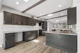 16108 5th St E, Redington Beach, FL 33708 - Photo 13