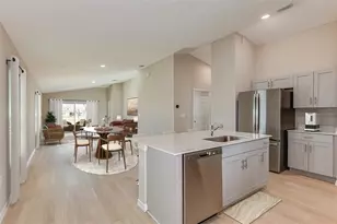 15233 Maude Landing Loop, Wimauma, FL 33598 - Photo 3
