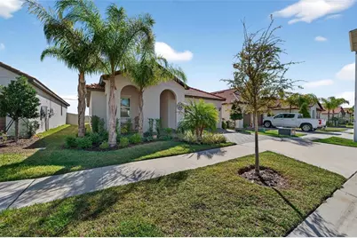 17212 Holly Well Avenue, Wimauma, FL 33598 - Photo 11