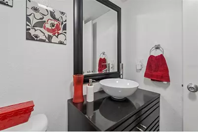 6815 Mitchell Circle, Tampa, FL 33634 - Photo 31