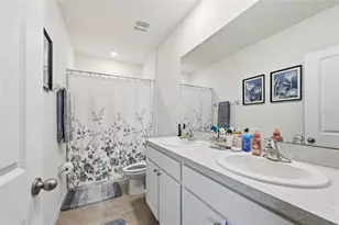 32992 Major Oak Dr, Wesley Chapel, FL 33545 - Photo 19