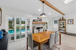 7995 Chaucer Dr, Weeki Wachee, FL 34607 - Photo 11