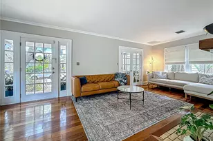 231 15th Ave NE, Saint Petersburg, FL 33704 - Photo 5