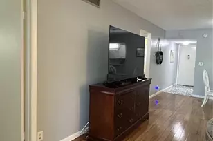 11485 Oakhurst Rd, Largo, FL 33774 - Photo 15