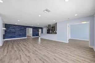 7891 4th Ave S, Saint Petersburg, FL 33707 - Photo 21