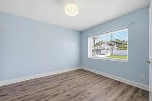 7891 4th Ave S, Saint Petersburg, FL 33707 - Photo 35