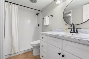 505 Plaza Seville Ct, Treasure Island, FL 33706 - Photo 13