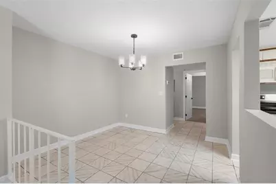 505 Plaza Seville Court #11, Treasure Island, FL 33706 - Photo 7