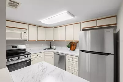 505 Plaza Seville Court #11, Treasure Island, FL 33706 - Photo 11
