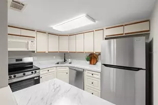 505 Plaza Seville Ct, Treasure Island, FL 33706 - Photo 11