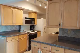 10355 Paradise Blvd, Treasure Island, FL 33706 - Photo 25