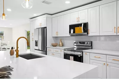 9244 79th Avenue, Seminole, FL 33777 - Photo 13