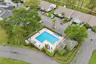 16143 Rambling Vine Dr E, Tampa, FL 33624 - Photo 37