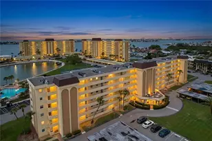 4650 Cove Cir, Saint Petersburg, FL 33708 - Photo 43